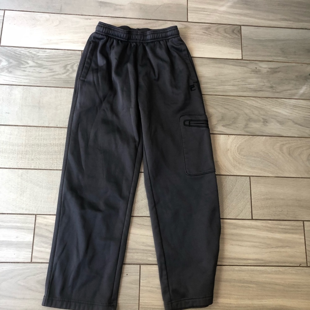 Fila Gray Large (14-16) Boys joggers super comfy